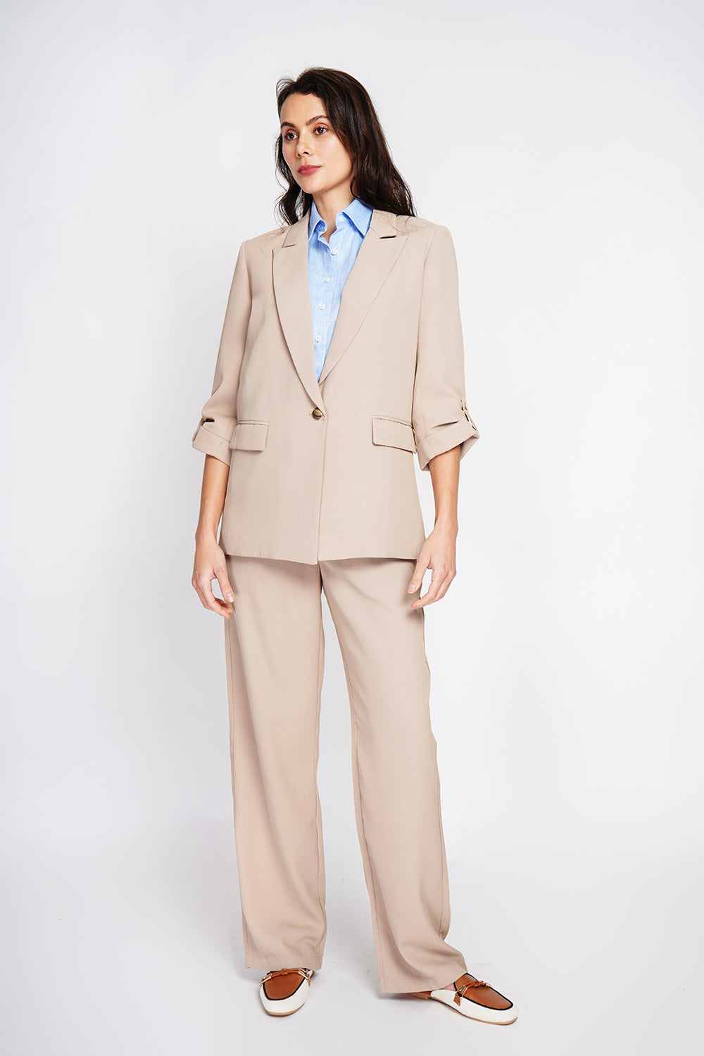 Veste col à revers manches 3/4 bouton doré – Camel – Assuili