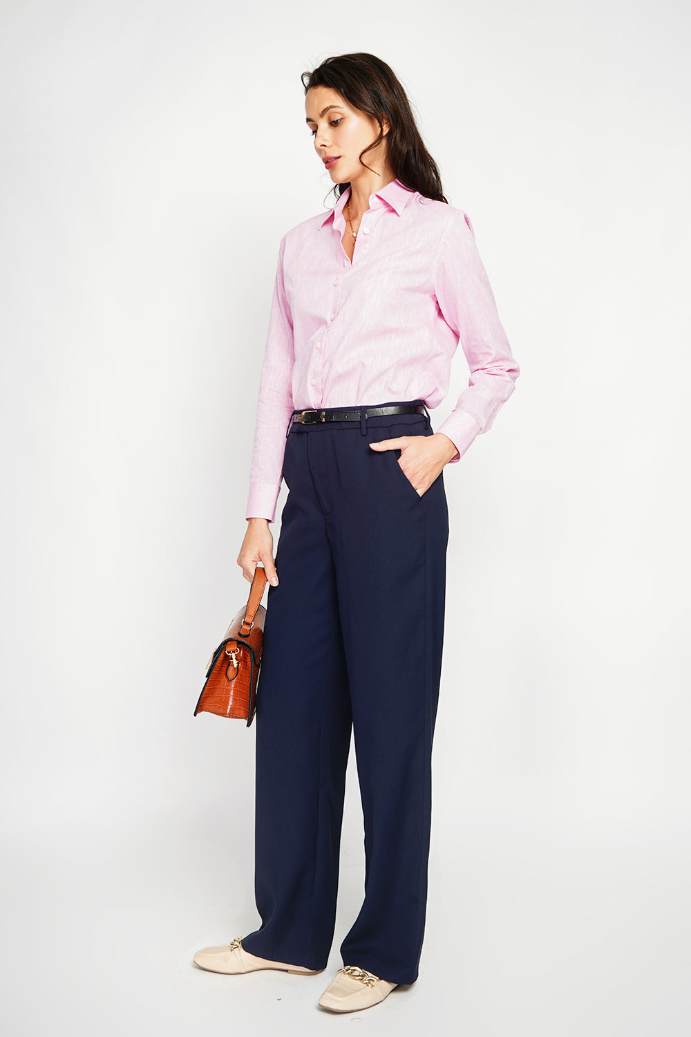 Classic collar shirt with a wide cut – Pink – Assuili