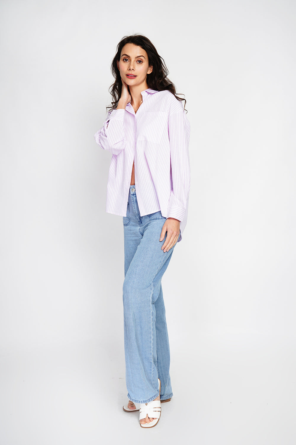 Striped shirt with classic collar, loose fit and chest pocket