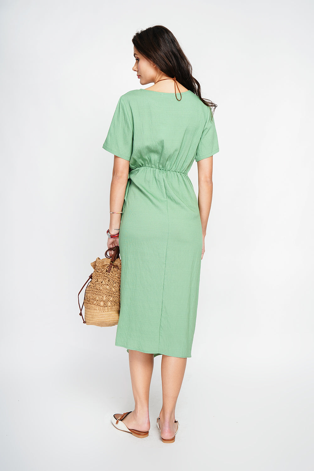 Long dress with knot front and zip closure at the back with short sleeves