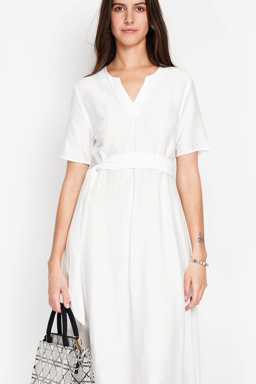 V-neck midi dress with 3/4 sleeves