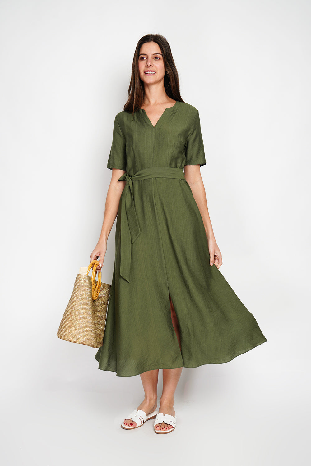 V-neck midi dress with 3/4 sleeves