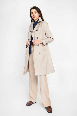 Long trench coat with belt and long sleeves