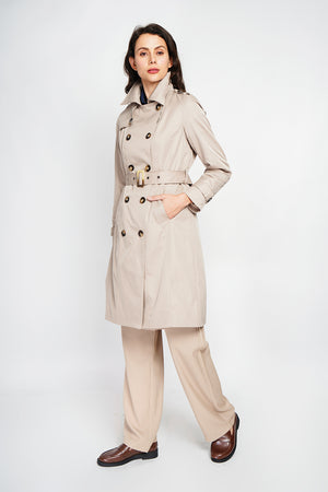 Long trench coat with belt and long sleeves