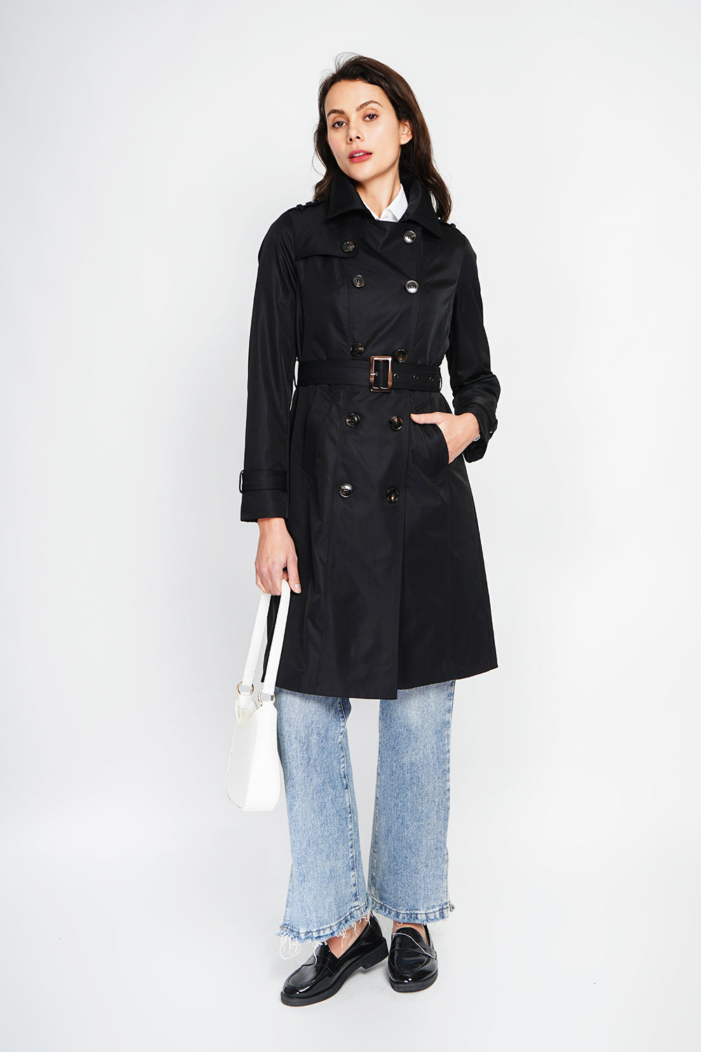 Long trench coat with belt and long sleeves