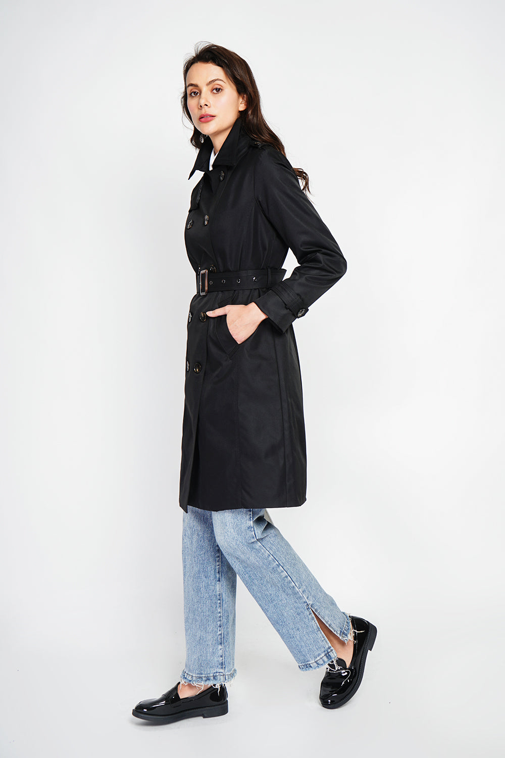 Long trench coat with belt and long sleeves