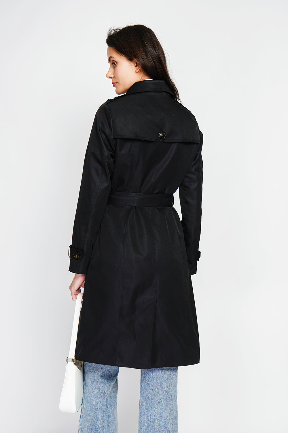 Long trench coat with belt and long sleeves