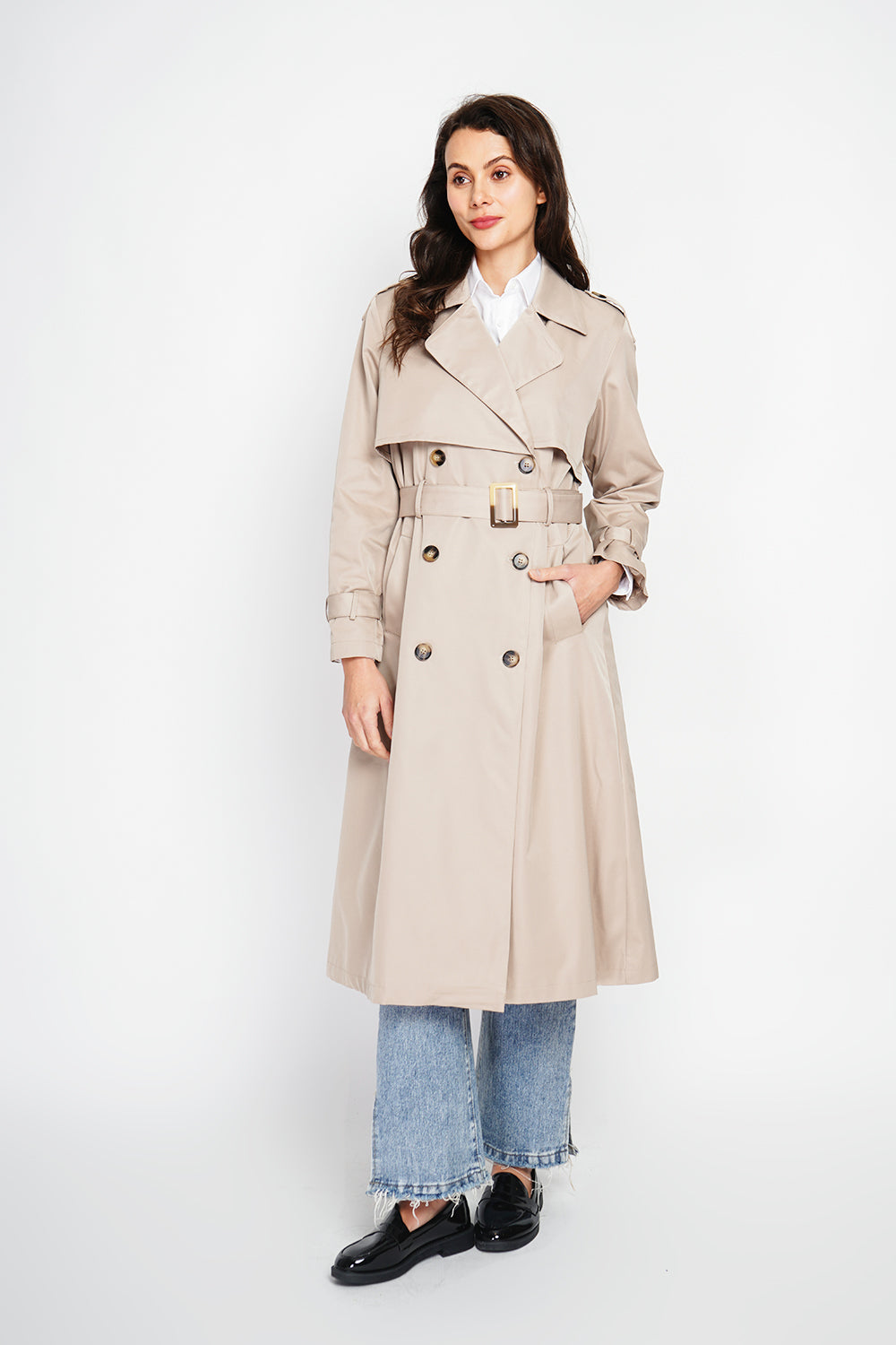 Long V-neck trench coat with long sleeves and tie belt – Camel – Assuili