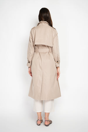 Long V-neck trench coat with long sleeves and tie belt