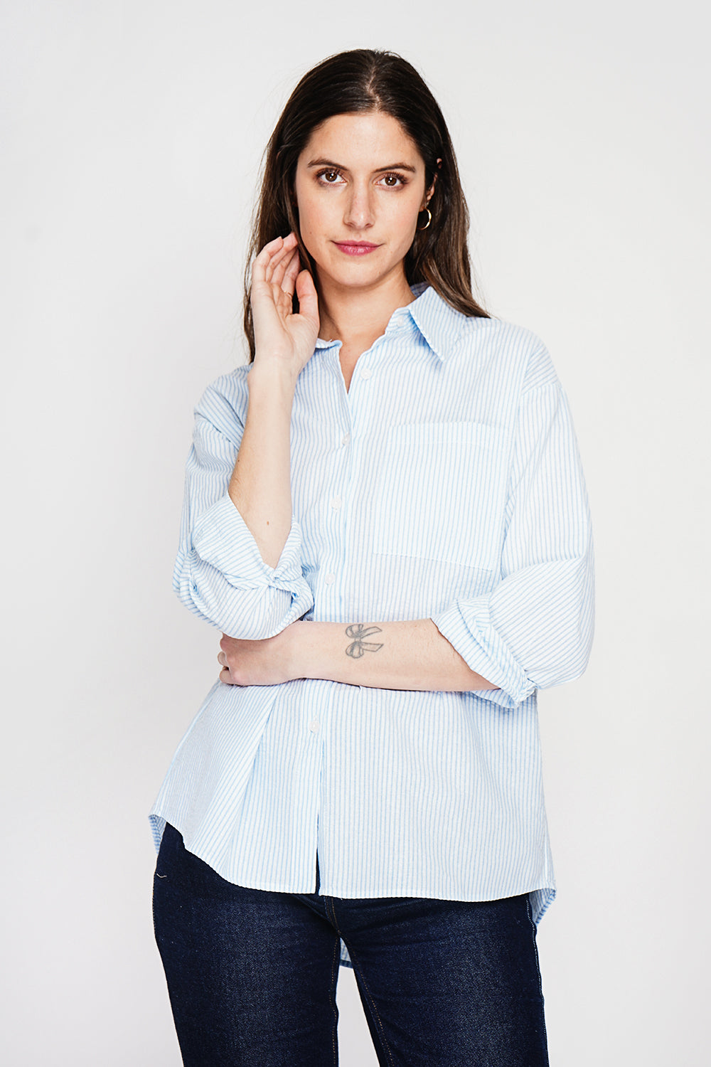 Chemise oversize poche poitrine manches longues – Bleu ciel – Assuili