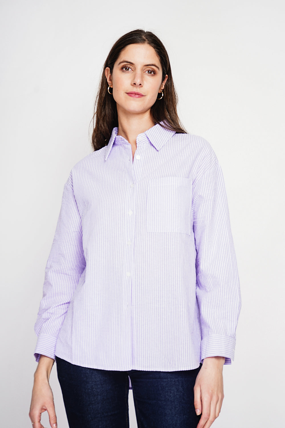 Oversized fit shirt with long sleeves and chest pocket – Purple – Assuili
