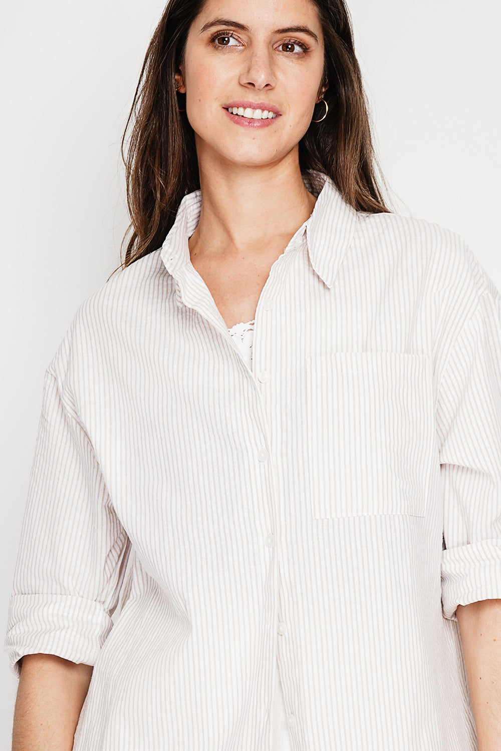 Oversized fit shirt with long sleeves and chest pocket – Linen – Assuili