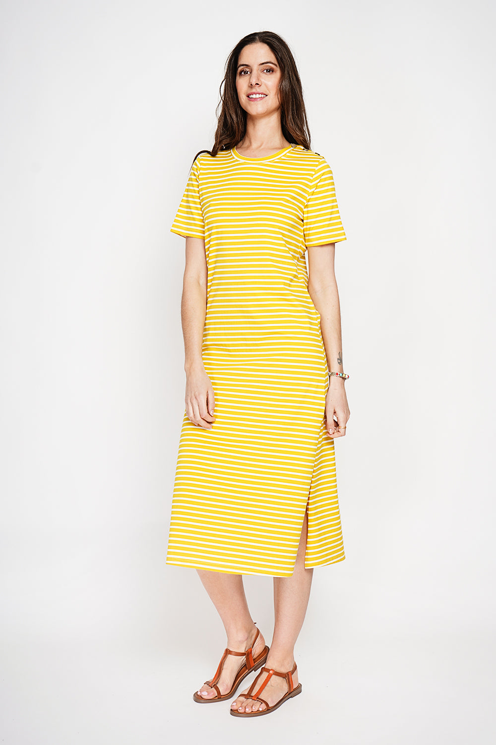 Robe longue rayée col rond manches courtes – Curry – Assuili