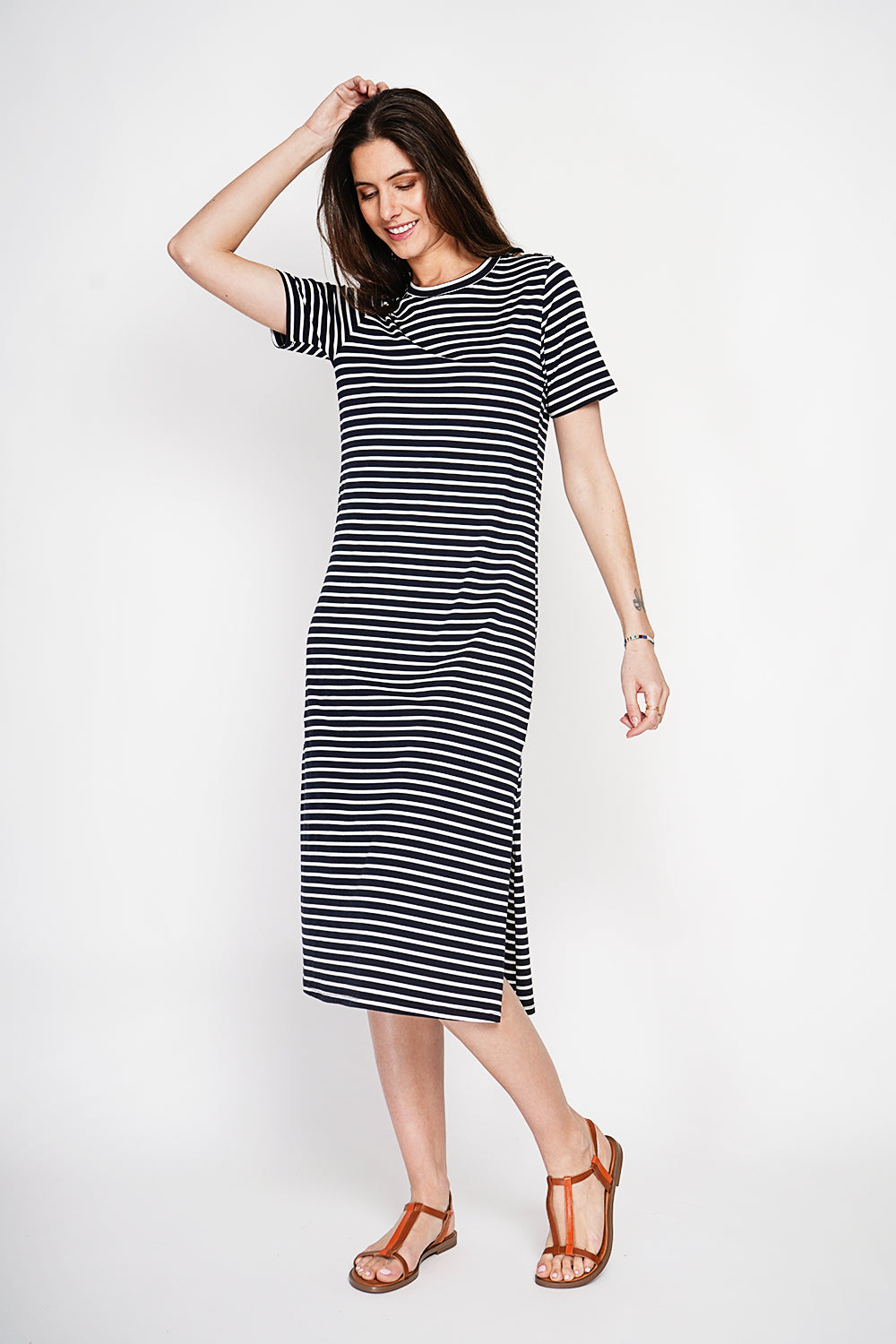 Robe longue rayée col rond manches courtes – Bleu marine – Assuili