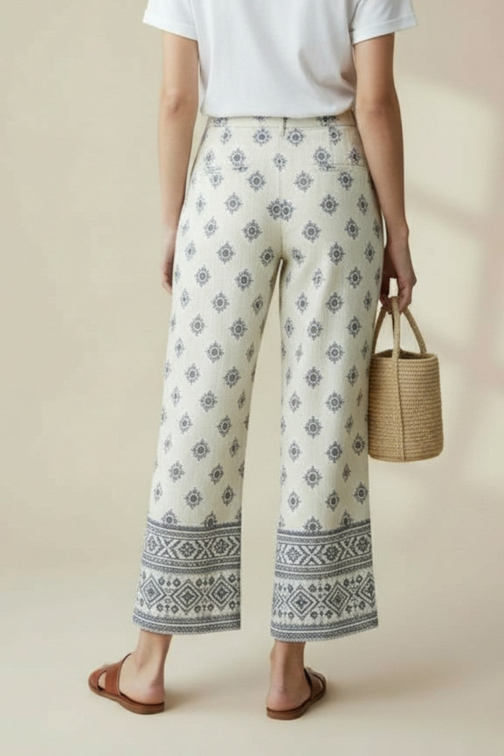 Pantalon large imprimé dos élastiqué – Blanc – Assuili