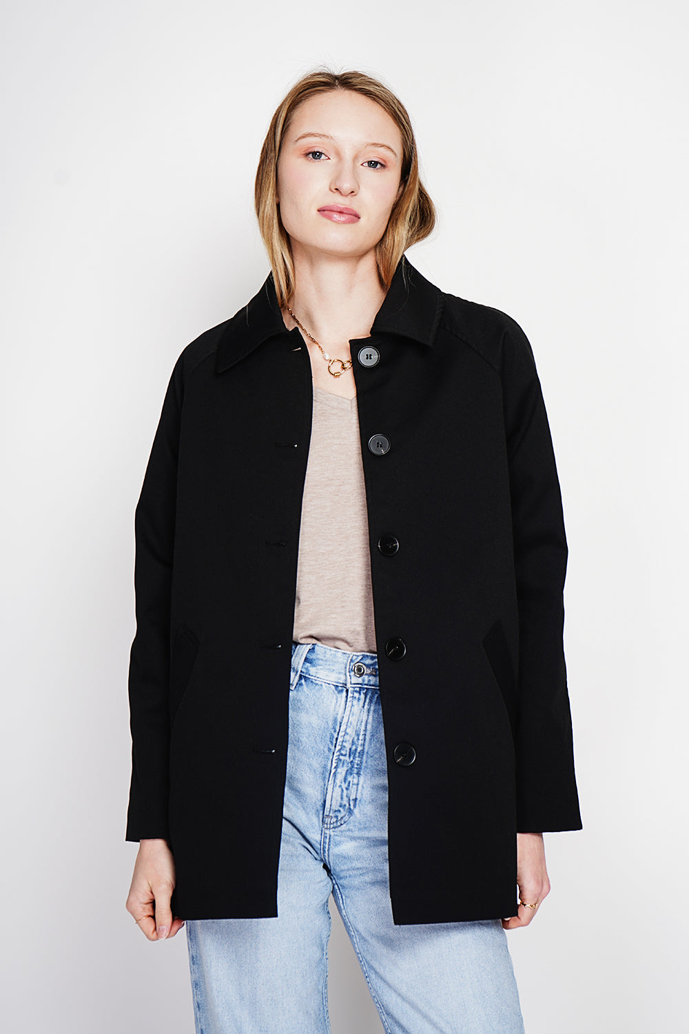 Trench mi-long oversize doublure à carreaux – Noir – Assuili