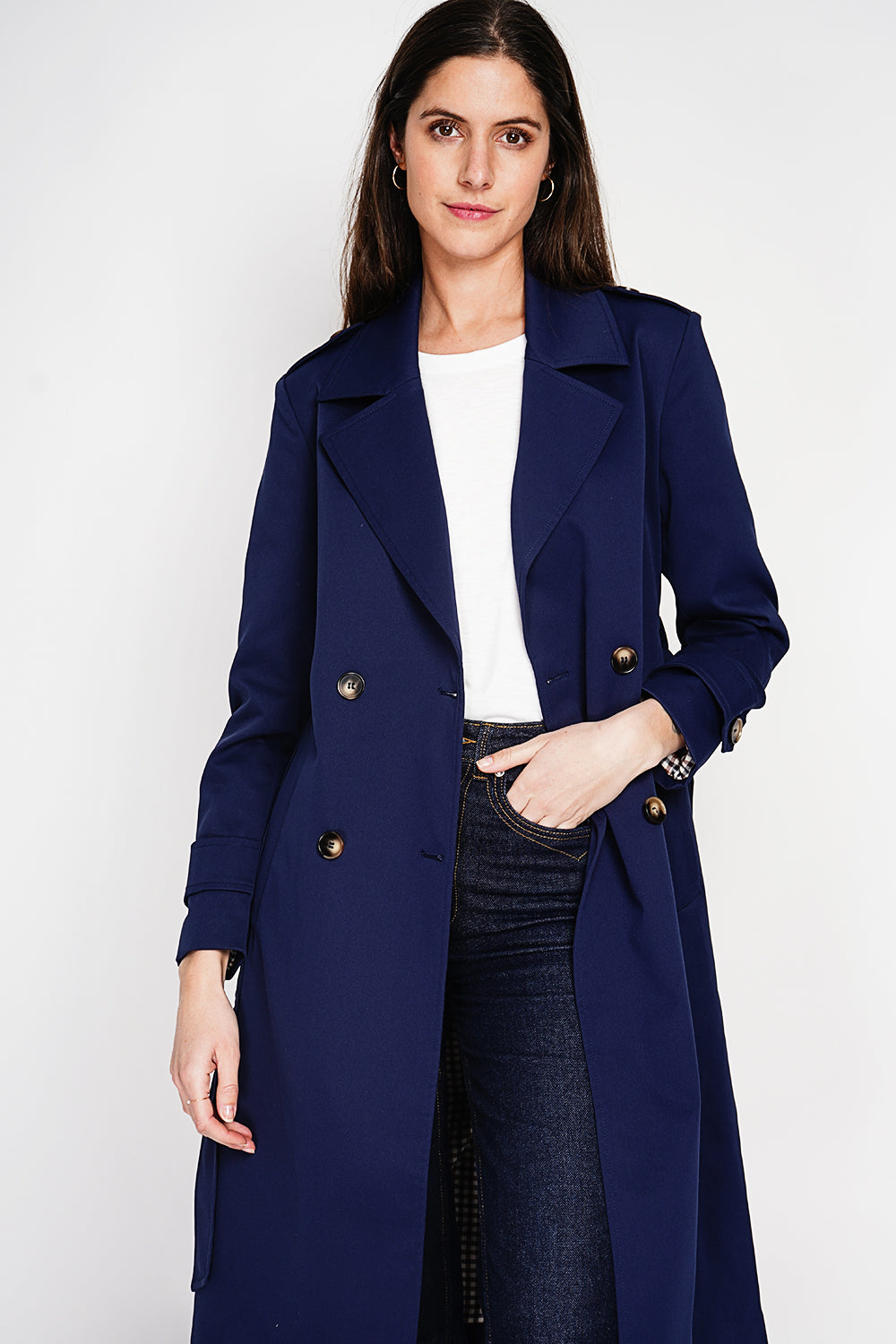 Trench ceinturé à pattes boutonnées – Bleu marine – Assuili
