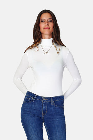 Long-sleeved turtleneck undershirt