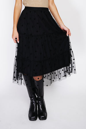 Long elastic embroidered tulle skirt with padded waist