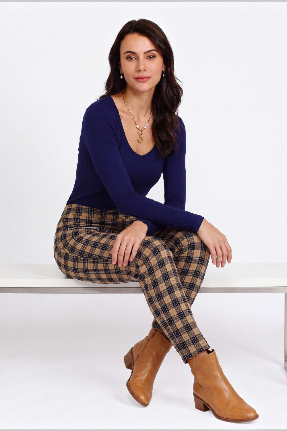 Sous-pull col V manches longues – Bleu nuit – Assuili