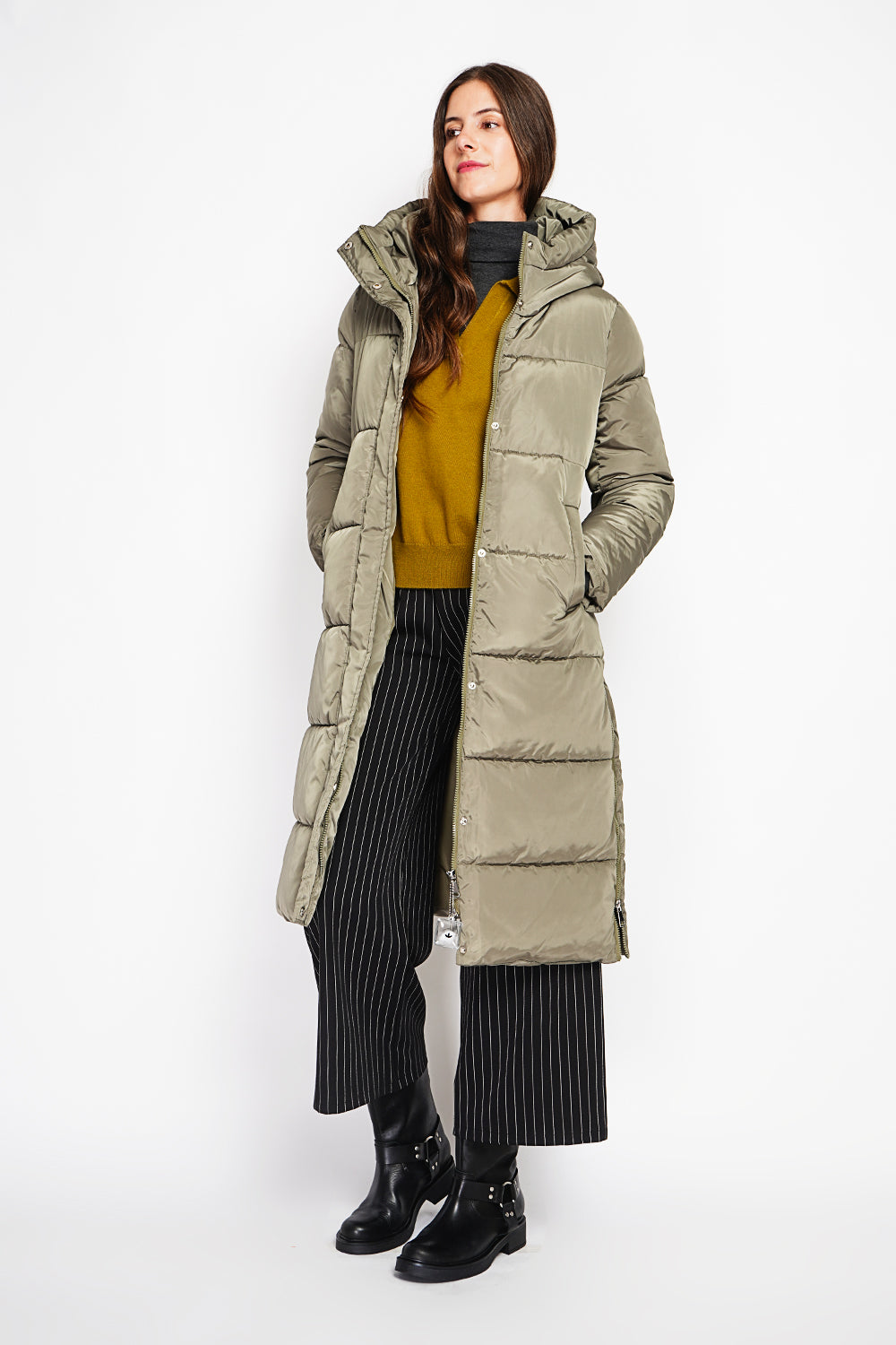 Doudoune longue à capuche zips latéraux – Kaki – Assuili