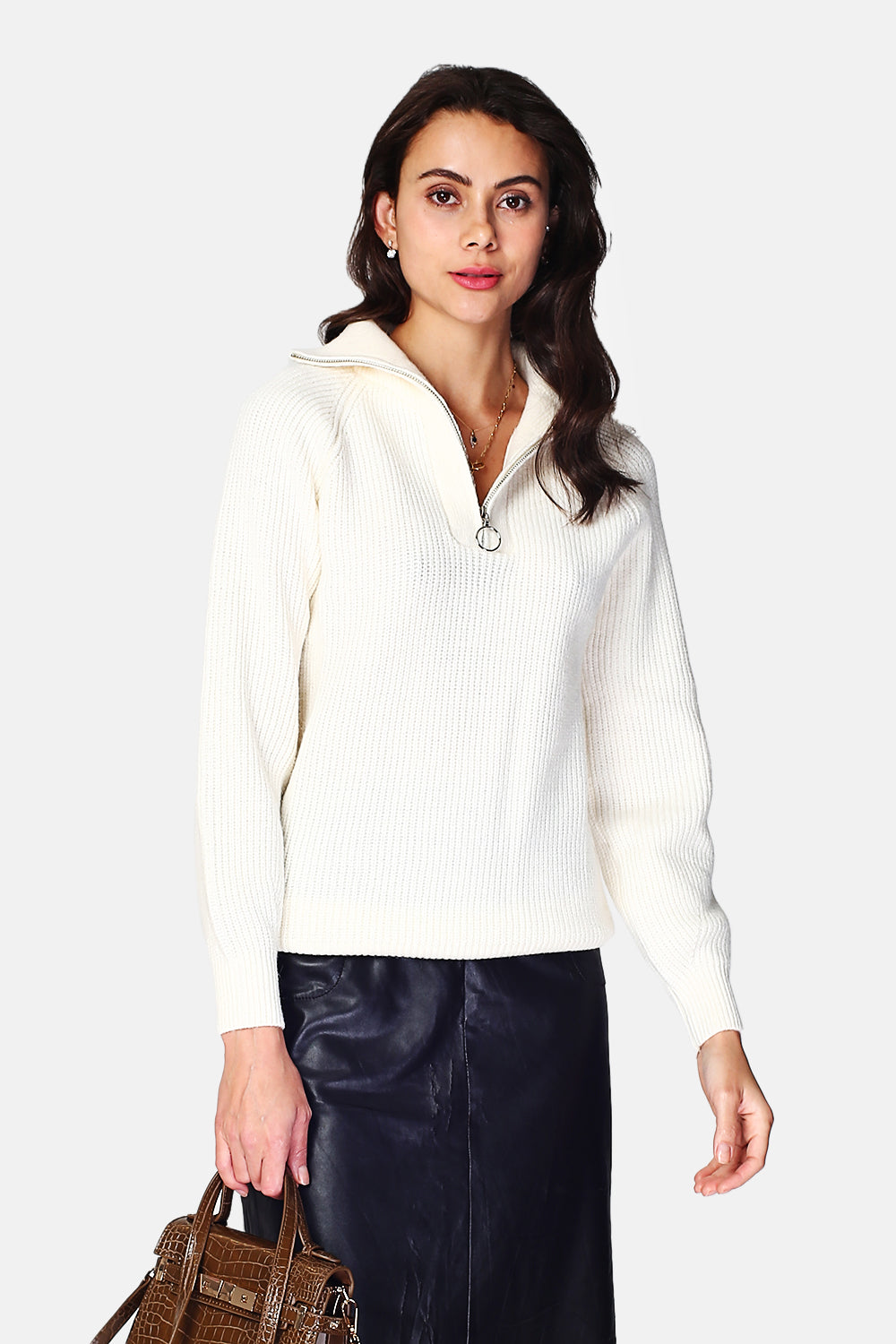 Zipped ribbed sweater with long sleeves