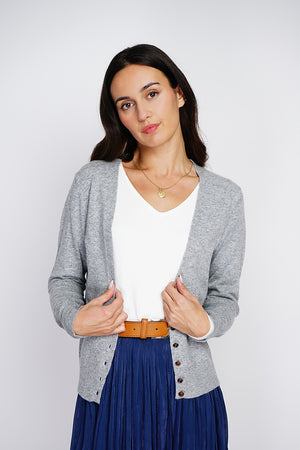 Elegant regular-fit plain buttoned cardigan