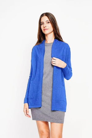 Long shawl collar cardigan with front pockets and long sleeves