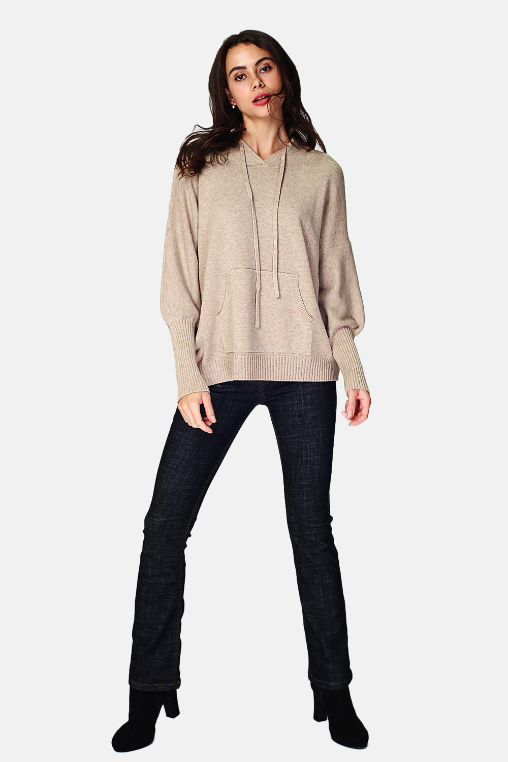 Pull à capuche poche devant 4 fils – Camel – Assuili