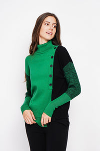 Two-tone high neck sweater with long sleeves