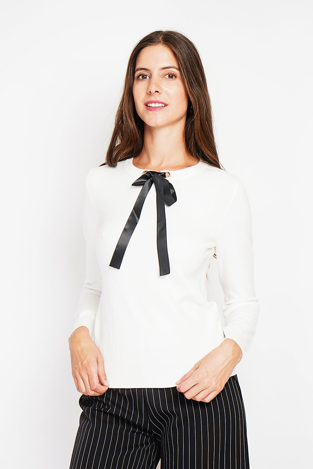 Satin bow crew neck sweater with long sleeves