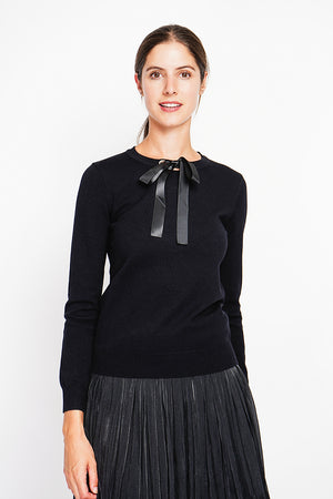 Satin bow crew neck sweater with long sleeves