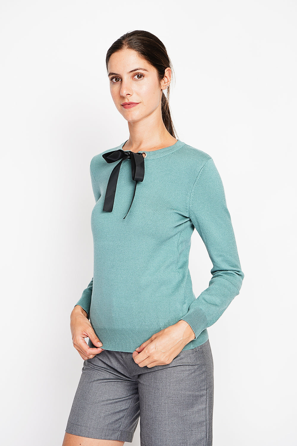 Satin bow crew neck sweater with long sleeves