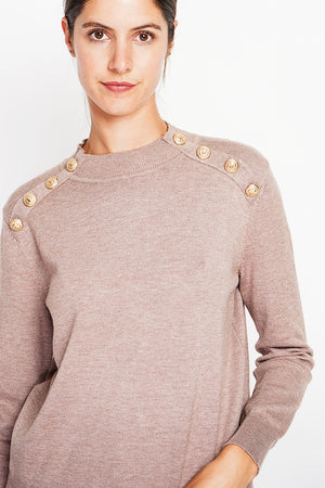Crew neck sweater with fancy buttoning on raglan sleeves