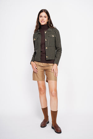 Houndstooth vest with fancy buttoning, flap pockets with long sleeves