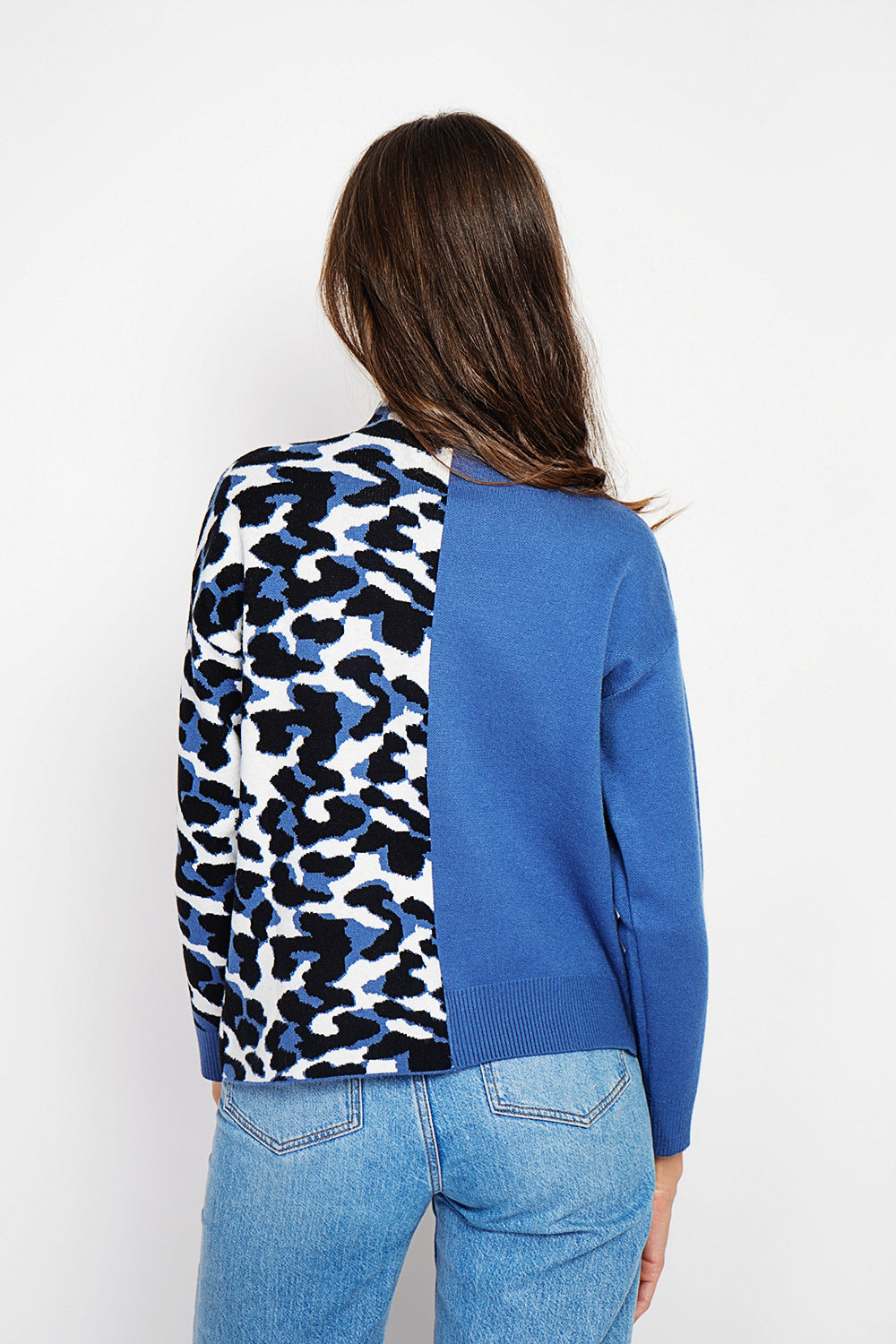Pull col roulé léopard oversize – Bleu jean – Assuili
