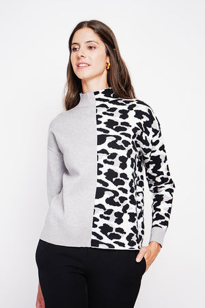 Leopard turtleneck sweater Oversized fit with long sleeves