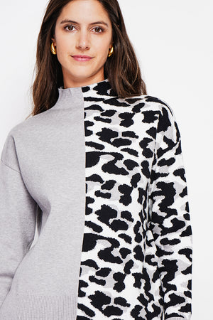 Leopard turtleneck sweater Oversized fit with long sleeves