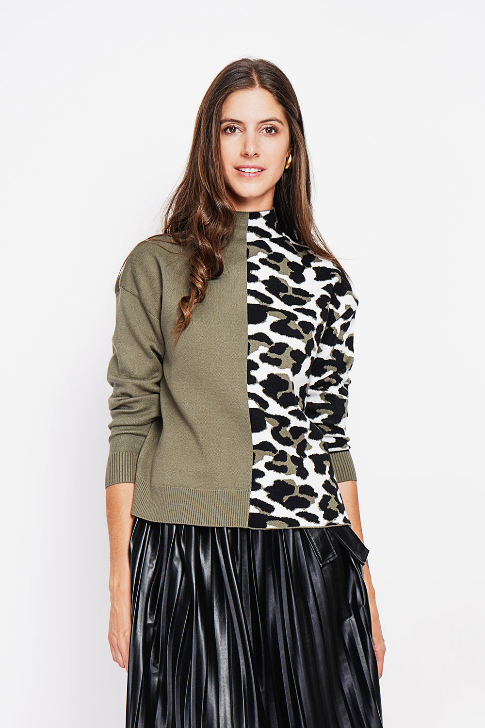 Leopard turtleneck sweater Oversized fit with long sleeves