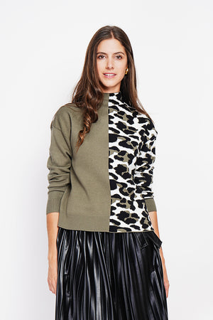 Leopard turtleneck sweater Oversized fit with long sleeves