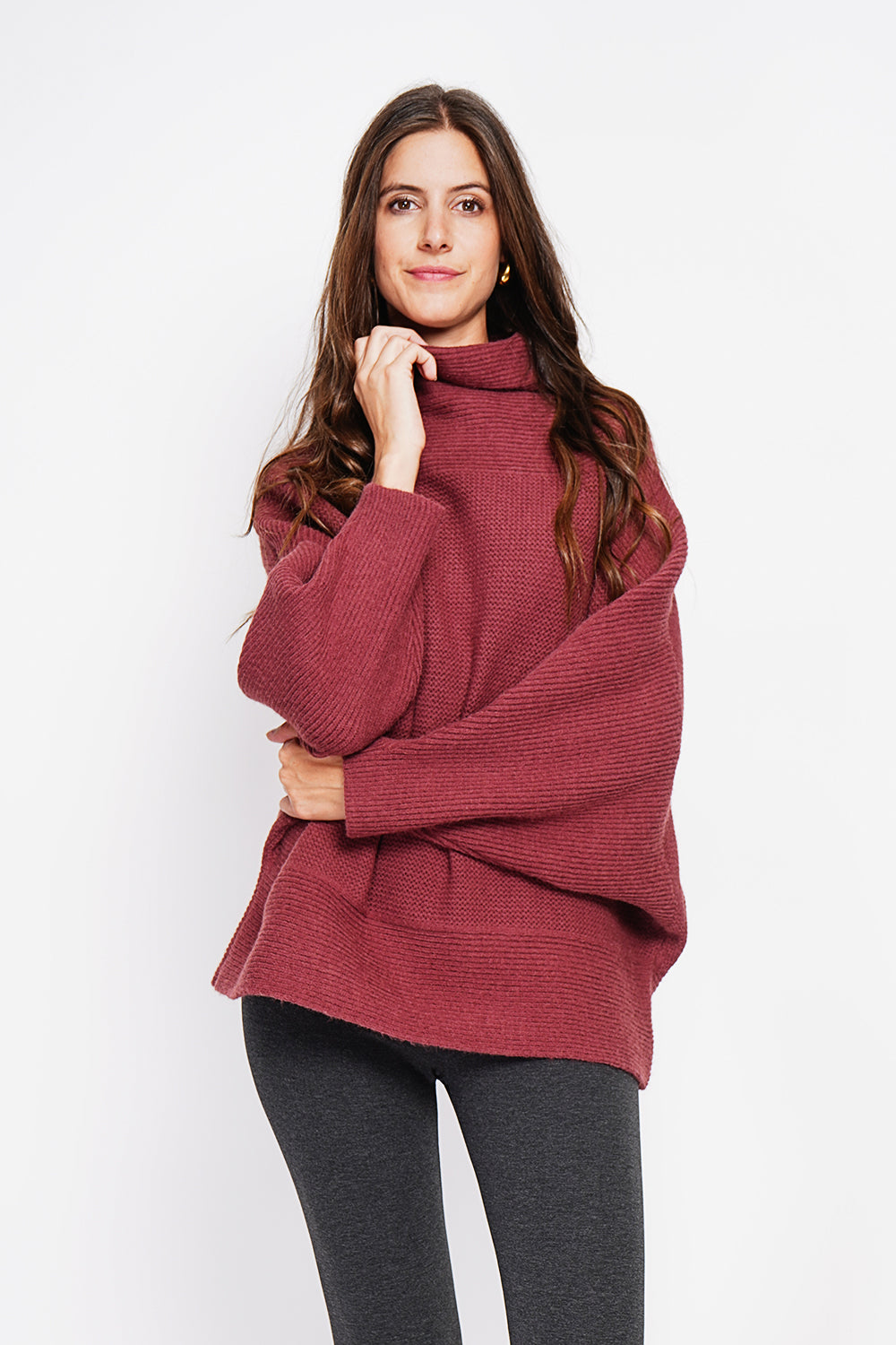 Long sleeve fancy knit turtleneck poncho sweater – Wine red – Assuili