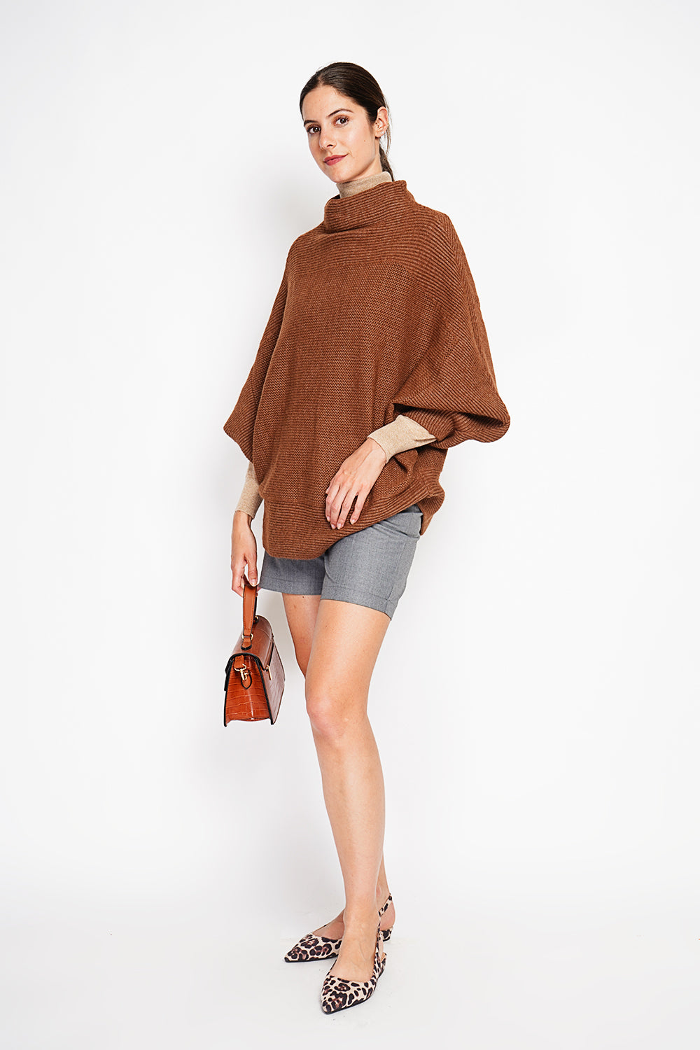 Long sleeve fancy knit turtleneck poncho sweater – Brown – Assuili