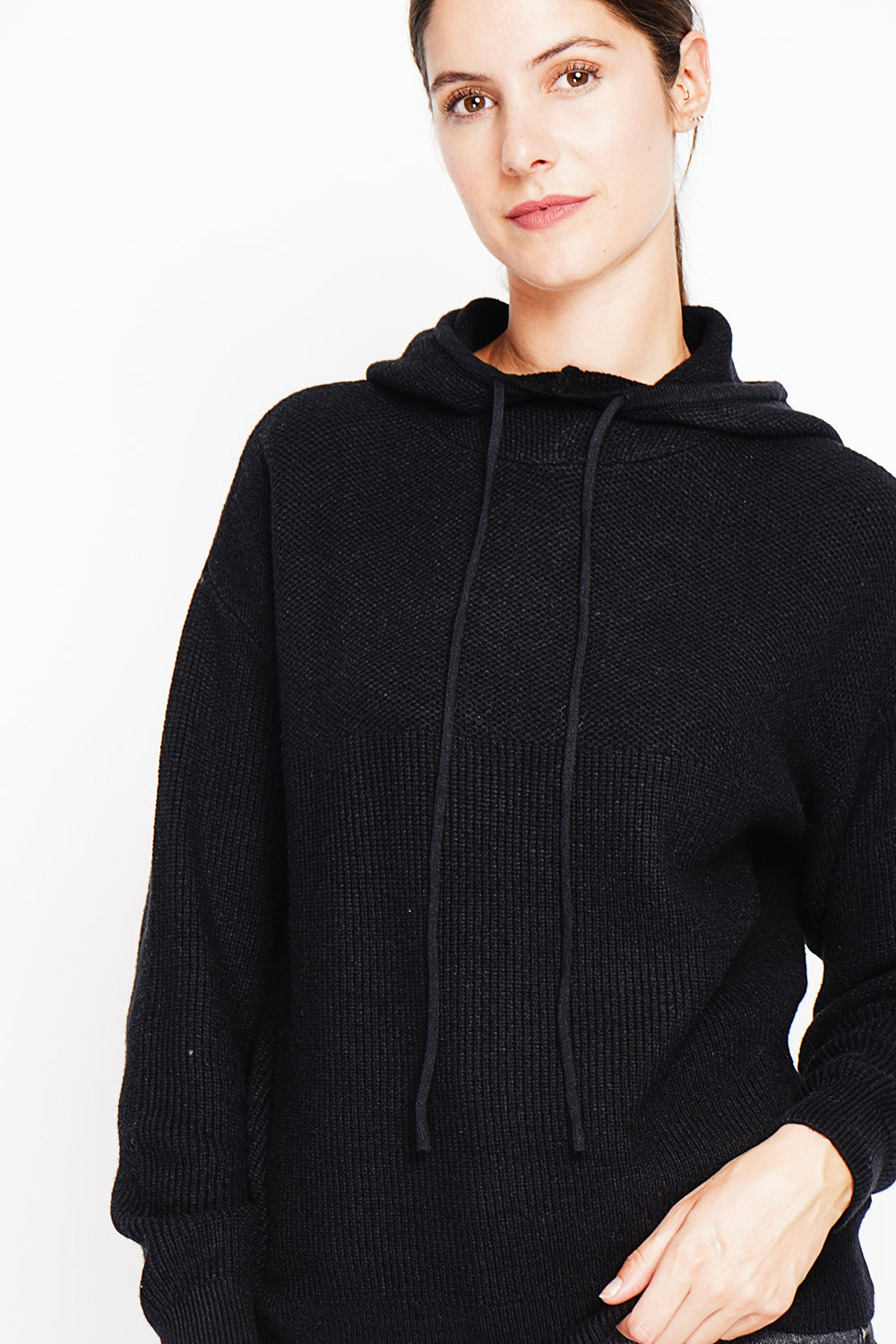 Pull à capuche oversize – Noir – Assuili