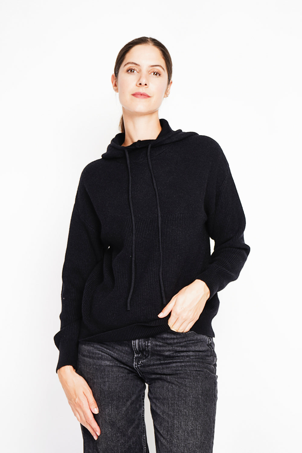 Pull à capuche oversize – Noir – Assuili