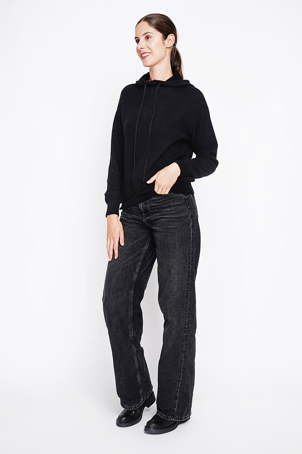 Pull à capuche oversize – Noir – Assuili