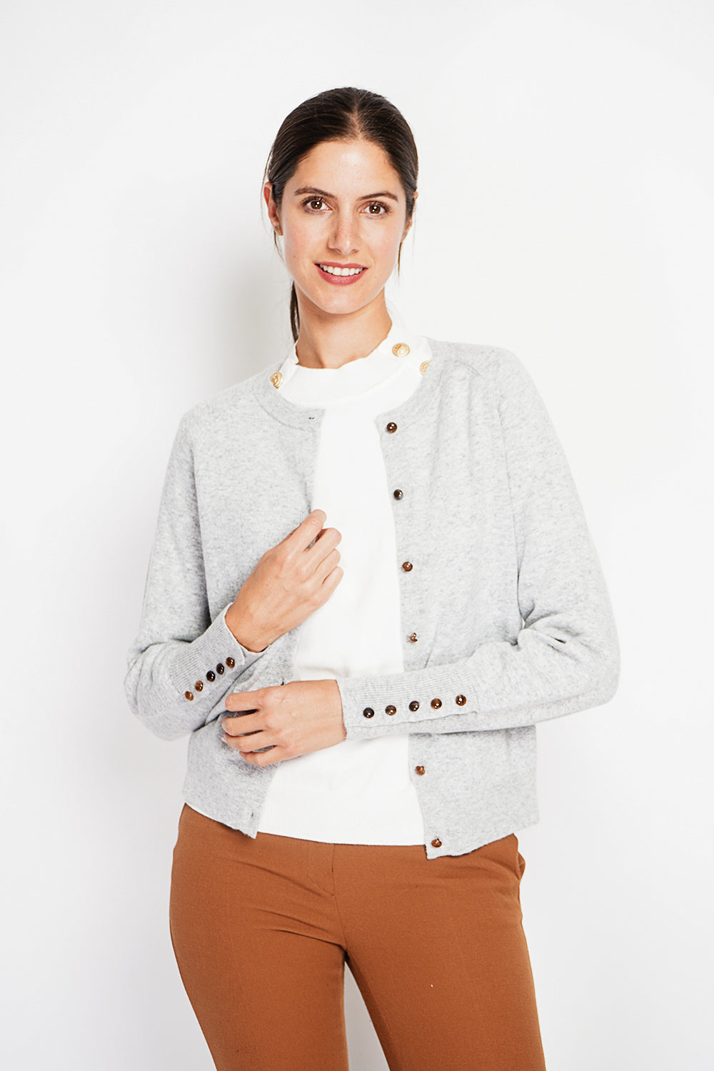 Crew neck oversized cut vest with button placket at the bottom of the long sleeves – Light gray – Assuili