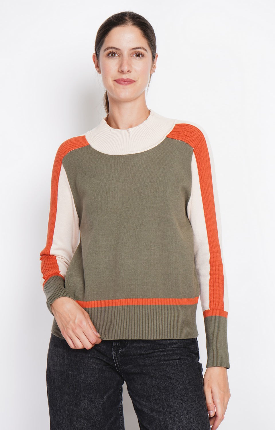 Oversized tri-color high neck sweater with long sleeves – Khaki – Assuili