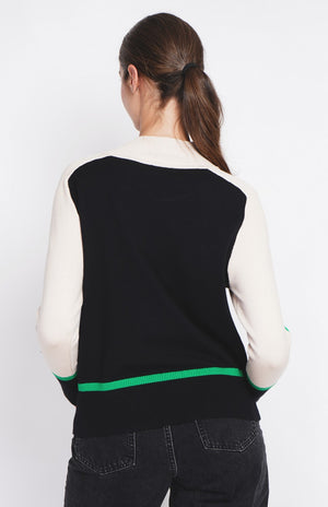 Oversized tri-color high neck sweater with long sleeves