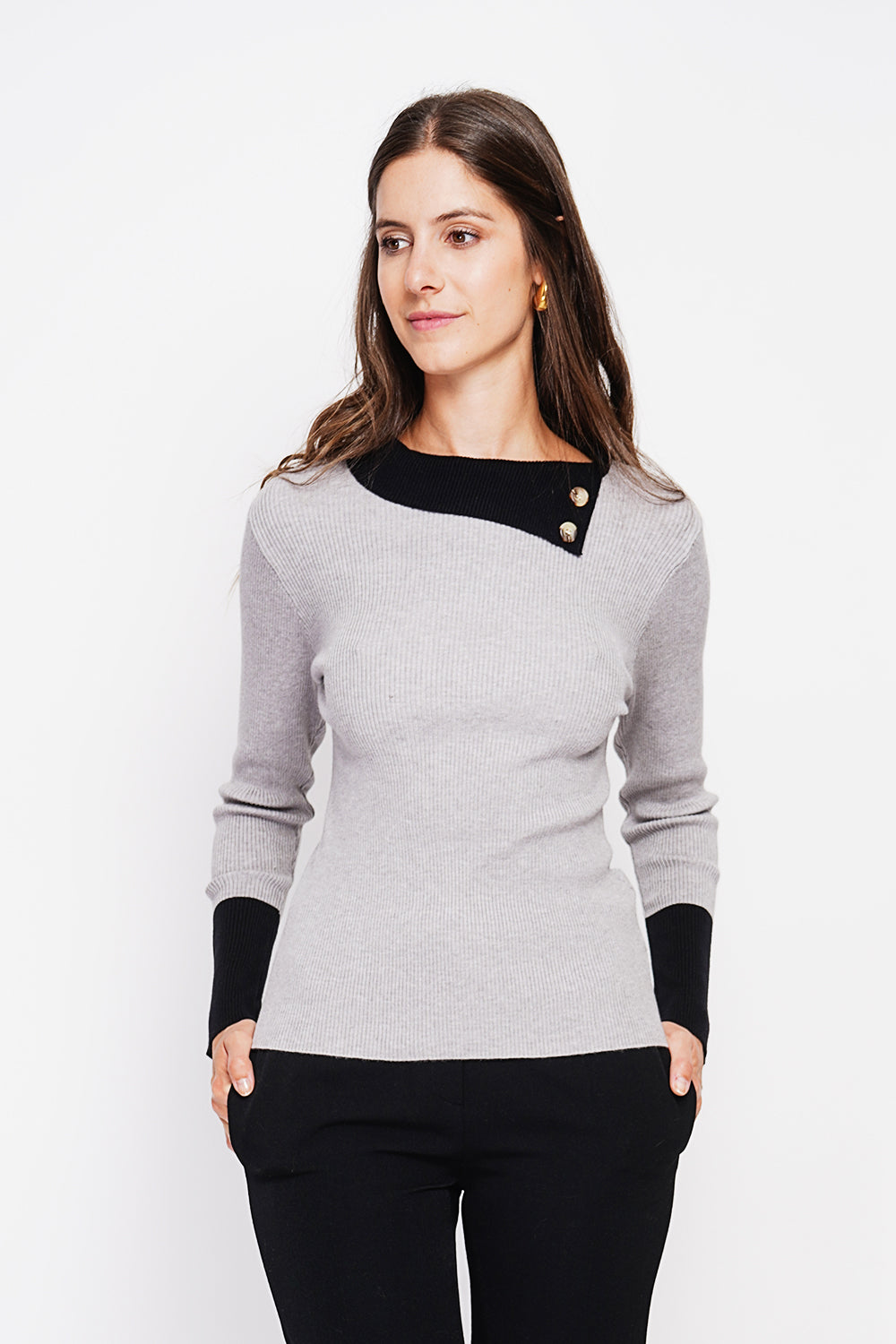 High neck sweater with buttons on the collar and long sleeves