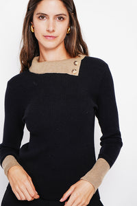 High neck sweater with buttons on the collar and long sleeves